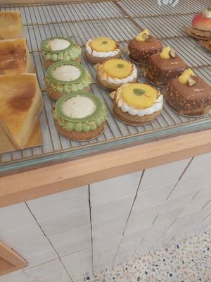  at Instant V in Aix-en Provence