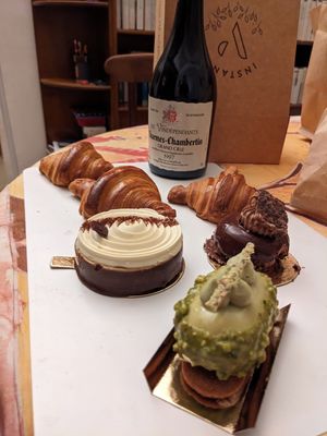  at Instant V in Aix-en Provence