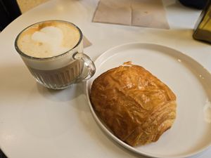 Only plant based drinks   at Instant V in Aix-en Provence