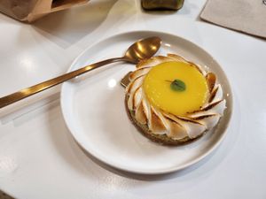  at Instant V in Aix-en Provence