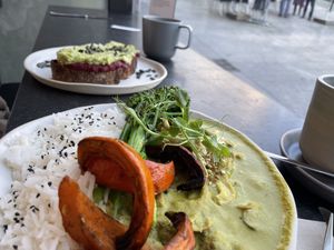 Schönes Ambiente  at Nola Kitchen in Porto