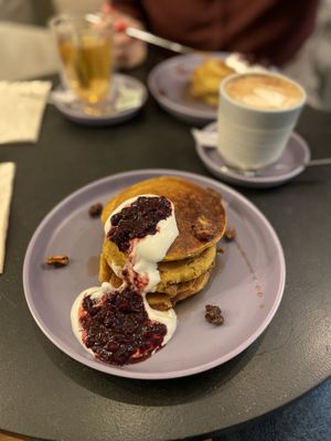 Autumn winter pancake + cappuccino  at Nola Kitchen in Porto