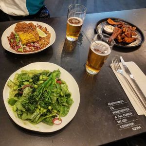 Sweet Potato Wedges, Asian Slaw & Green Garden at Nola Kitchen in Porto