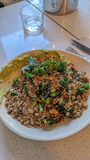 Green bowl at Nola Kitchen in Porto