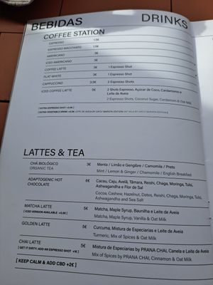 Hot drinks at Nola Kitchen in Porto