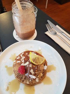 Chocolate pancakes at Nola Kitchen in Porto