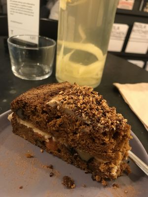 Carrot cake at Nola Kitchen in Porto