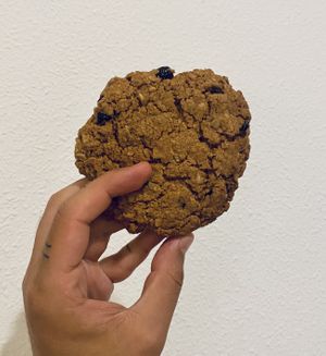 Cookie de avena y arándanos  at Velvet Bakery in Vitoria Gasteiz
