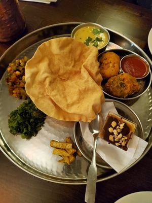 Vegan thali platter #Veganuary at Yak N Yeti II in Carlisle