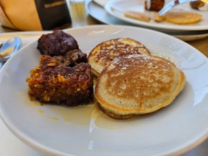 Carrot cake ("Rübli"), tahini brownie, pancakes with maple syrup at Tibits in Darmstadt