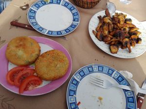 vegan burgers and caramelized mushrooms  at Peter kai Milia in Istiaia