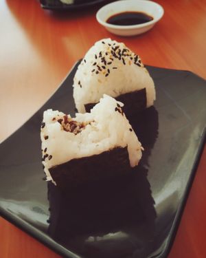 The onigiri was stuffed en th something delicious  🤤 at Soda Yuki in Alajuela