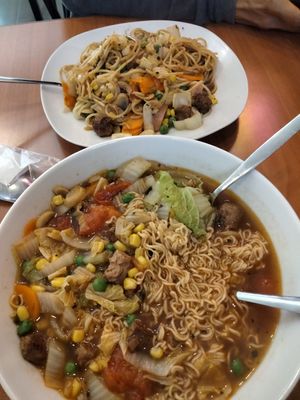 Ramen and Chop Souy at Soda Yuki in Alajuela