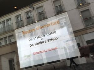 Opening hours  at Rouleau de Printemps in Paris