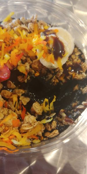 Black Moon Bowl base at Nips Juice House in Waldorf