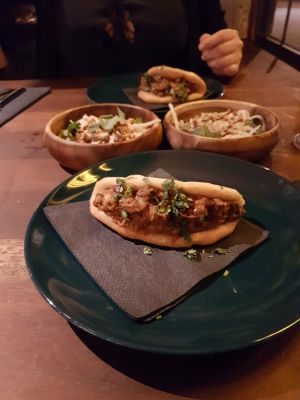 Chilli sin carne. Pok pok van koolrabi at Dumbo in Rotterdam