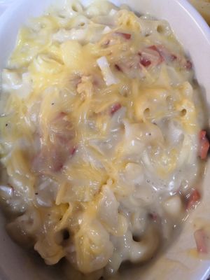 Bacon and leek mac and cheese at The Alleycat in Inverness