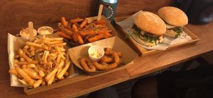 Burgers at Vegger in Brussels