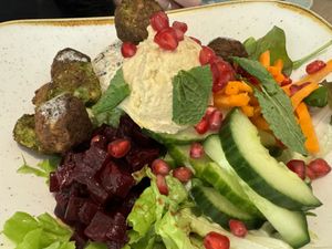 bowl  at Dean & David - Centralbahnplatz in Basel