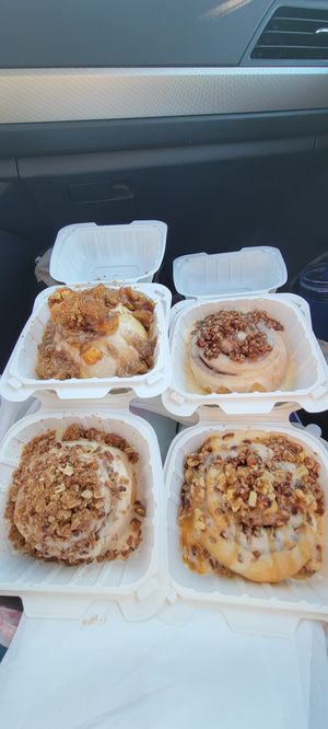 No regrets at Cinnaholic in Corona