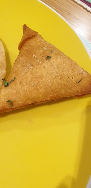 Samosa at Shree Ram in Lisbon