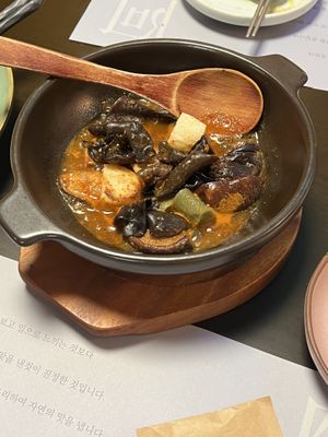   at Aseungji 아승지 in Seoul