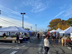  at Down to Earth Larchmont Farmers' Market in Larchmont