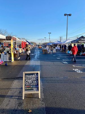 Larchmont Farmers Market at Down to Earth Larchmont Farmers' Market in Larchmont