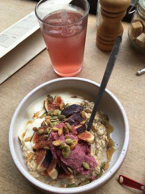 Overnight oats with cardamom, figs, soy yoghurt, beetroot almond butter at Tinsel in Antwerpen