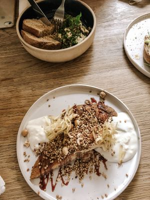 Vegan wentelteefjes  at Tinsel in Antwerpen