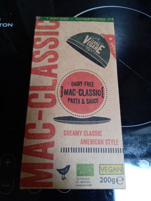 Box of Terra Vegane mac & cheese at Vegabond - West in Amsterdam