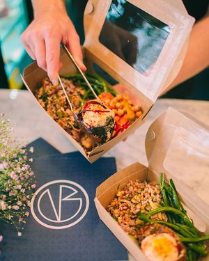 This locations features a deli counter with over 9 different dishes that you can pick to create your own plate or take-away box. All of these are created in our own kitchen ! at Vegabond - West in Amsterdam