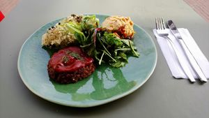 Тут всё вкусно.  at Vegabond - West in Amsterdam