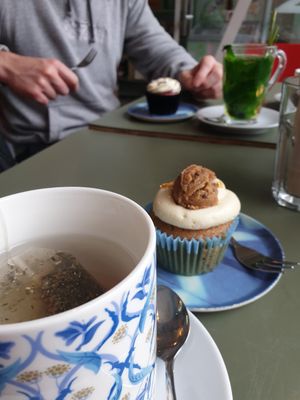 Tea and cupcakes at Vegabond - West in Amsterdam