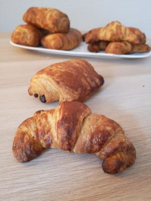 Chocolatines et croissants vegan at Sweet Greens in Bordeaux