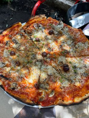 Pizza  at La Casa Viva in Valencia