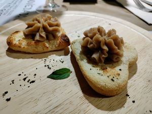 Yucca bread with date mousse. Very good at La Casa Viva in Valencia