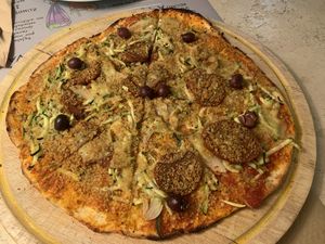 Pizza barbacoa  at La Casa Viva in Valencia