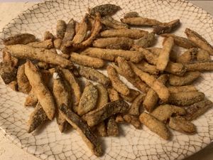 Vescadito frito  at La Casa Viva in Valencia