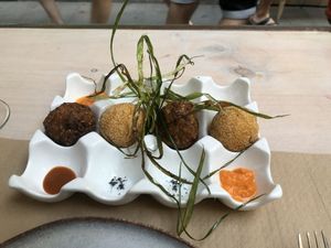 Vegan rice balls at La Casa Viva in Valencia