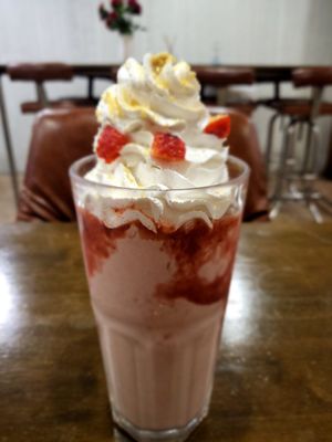 Strawberry cheesekake smoothie at Veganerie - Silom in Bangkok