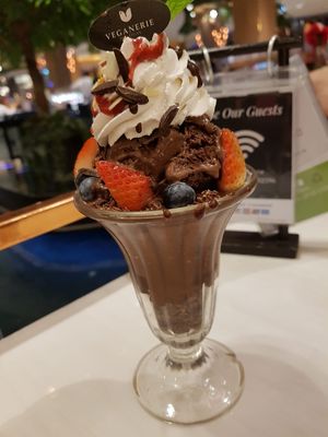 Sundae at Veganerie - Silom in Bangkok