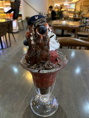 Sundae at Veganerie - Silom in Bangkok