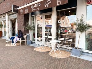  at Kaatje's Bakery Cafe in Bergen