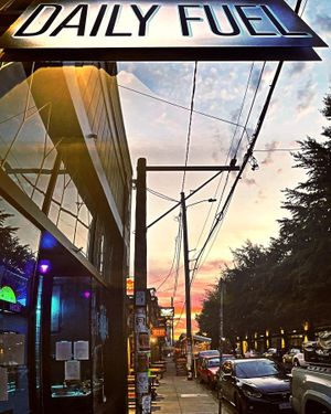 Summer Evening. #SouthEastBelmont #VeganEats
 at Daily Fuel in Portland