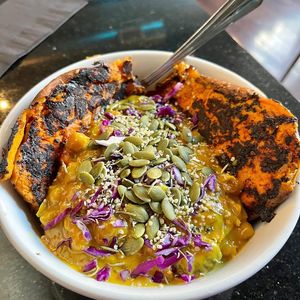 The Sweet Heat Bowl.
#veganuary #glutenfree #wfpb #soyfree at Daily Fuel in Portland
