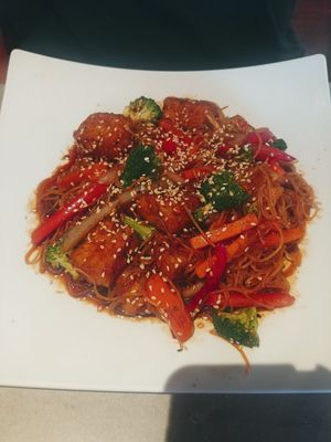 Teriyaki noodles with tofu + veggies at Sukhothai in Miami