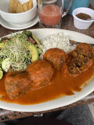 Las albóndigas de avena  at La Cadencia Loncheria in Mexico City