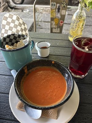 Crema de jitomate   at La Cadencia Loncheria in Mexico City
