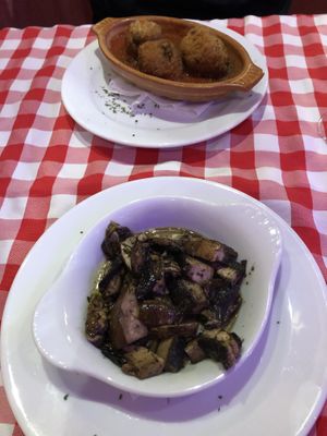 Arancini and garlic mushrooms as starter at O' Sole Mio in Eastbourne